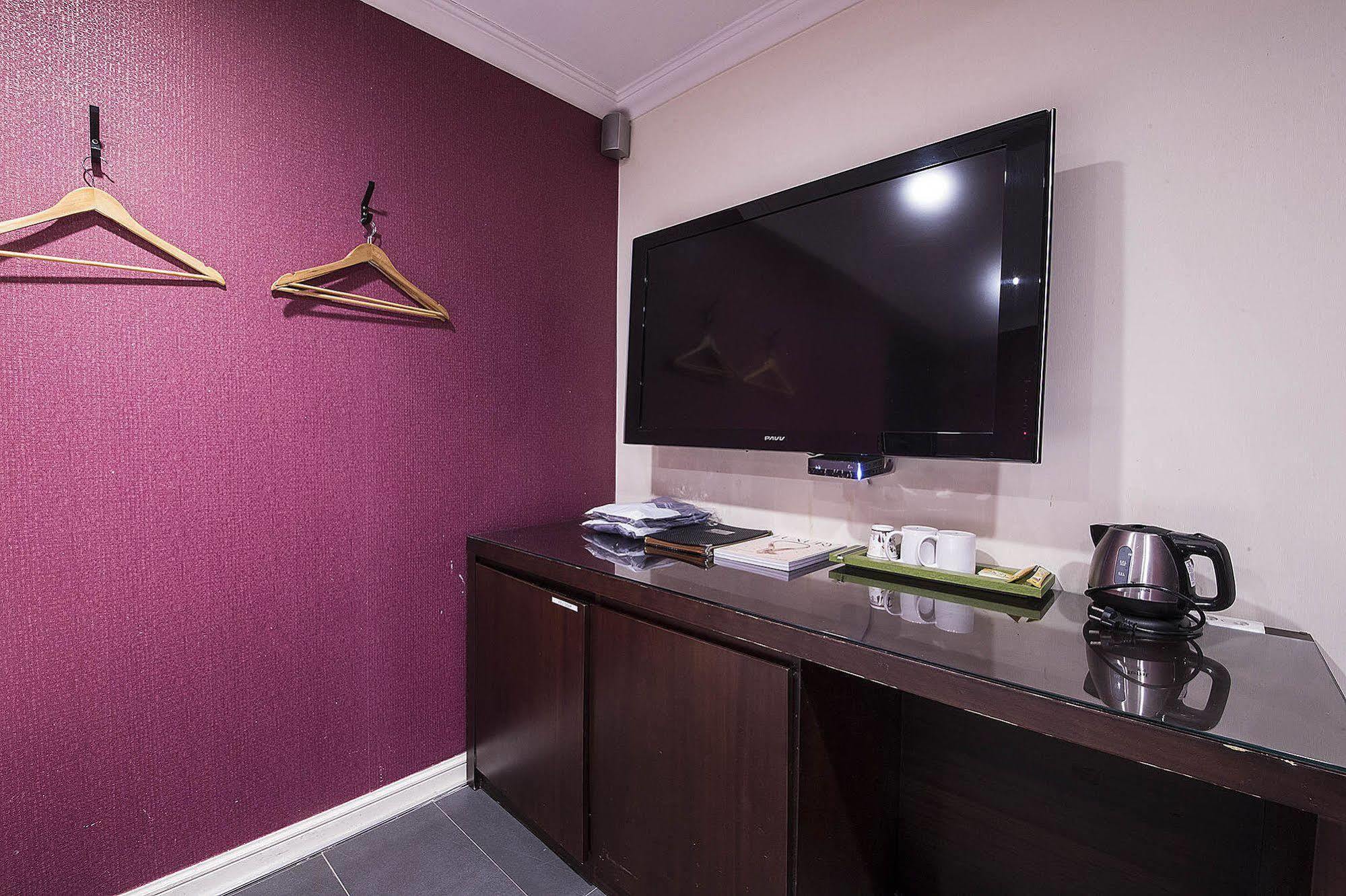 Mate Hotel Seoul Gimpo Екстериор снимка